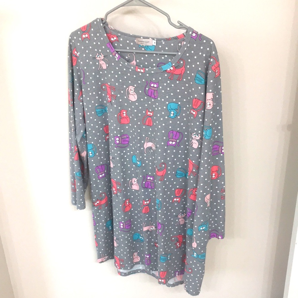EnjoyNight nightgown, size M, cats!